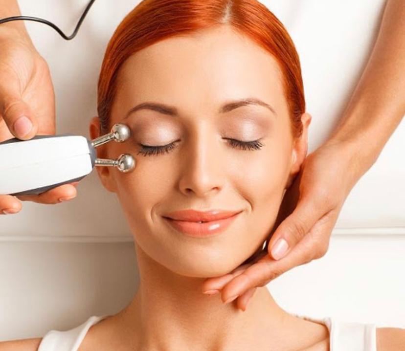 Sesión de radiofrecuencia facial con vitaminas
